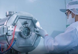 真空電機在光學(xué)鍍膜設(shè)備中的應(yīng)用